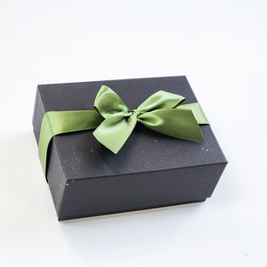 Reachdesk Trim the Tree Gift Box