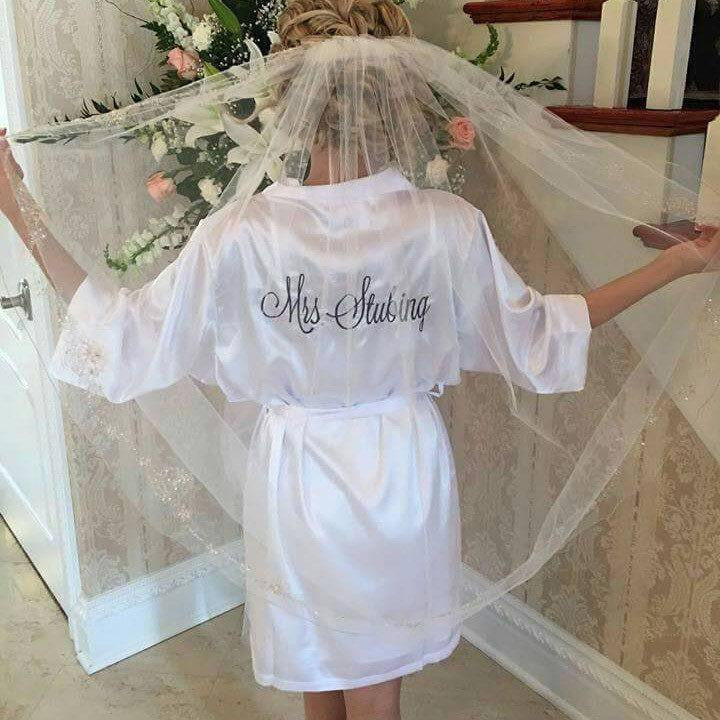 monogrammed bridal robes, wedding morning satin robes, Personalized Embroidered Satin Robe, bridal shower gifts